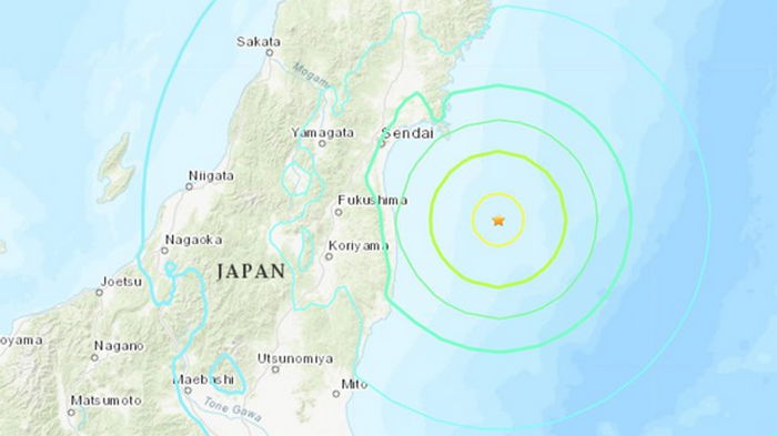 В Японии мощное землетрясение, есть угроза цунами