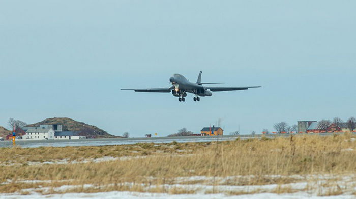 США впервые перебросили стратегические бомбардировщики в Норвегию (фото)