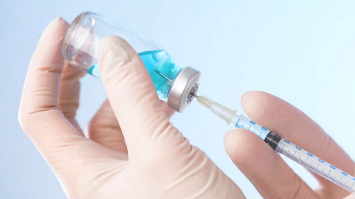 Премьер Венгрии обвинил ЕС в срыве поставок вакцин от COVID-19