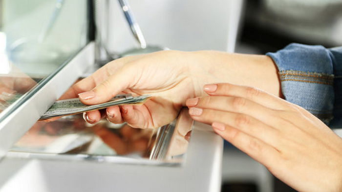 Больше миллиона украинцев получают меньше 5000 гривень зарплаты, – Пенсионный фонд