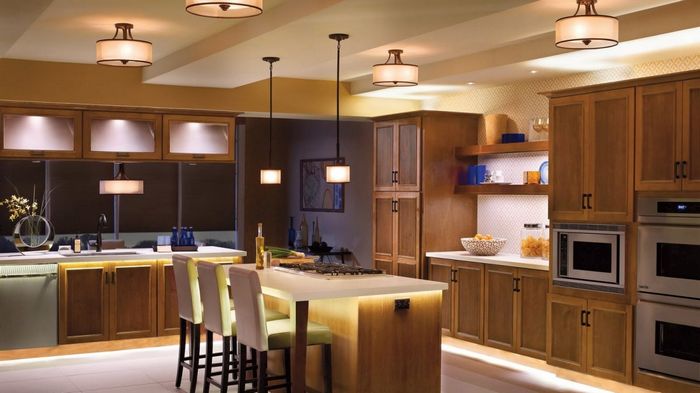 Как правильно выбирать потолочные люстры?