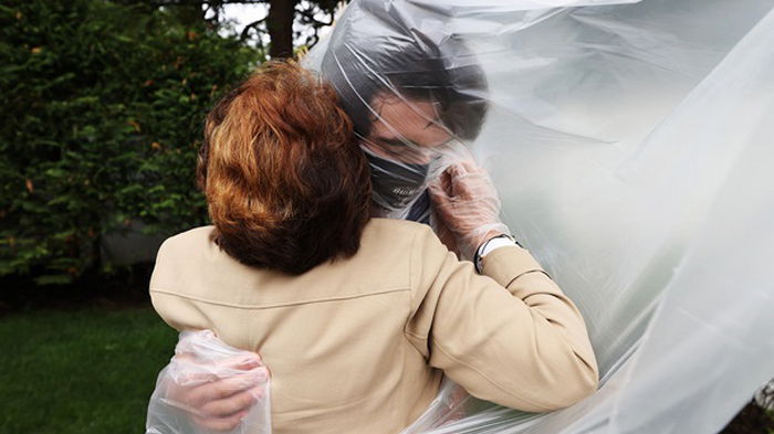 В мире прирост COVID - на высшей отметке за месяц