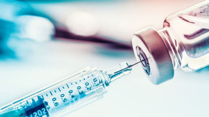 Вакцинация препаратом Covishield: какие побочные реакции могут быть после прививки