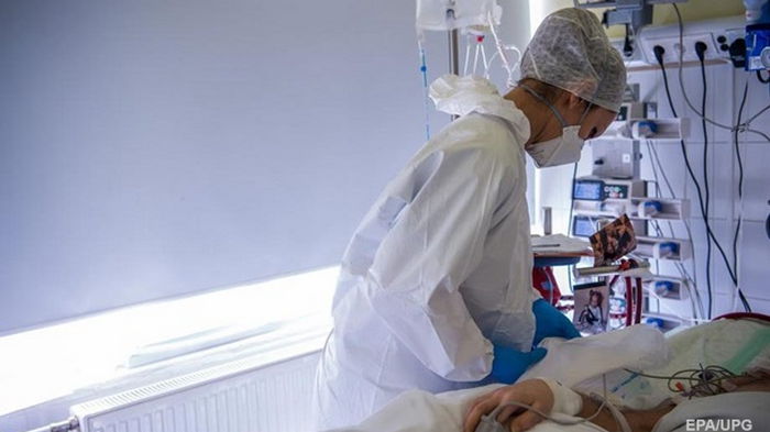 Венгрия установила рекорд по суточному числу COVID-смертей