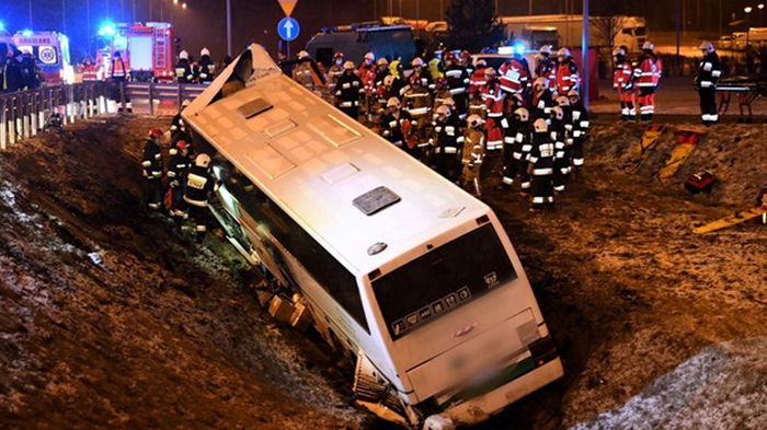 В Польше попал в ДТП автобус с украинцами, есть жертвы (фото)