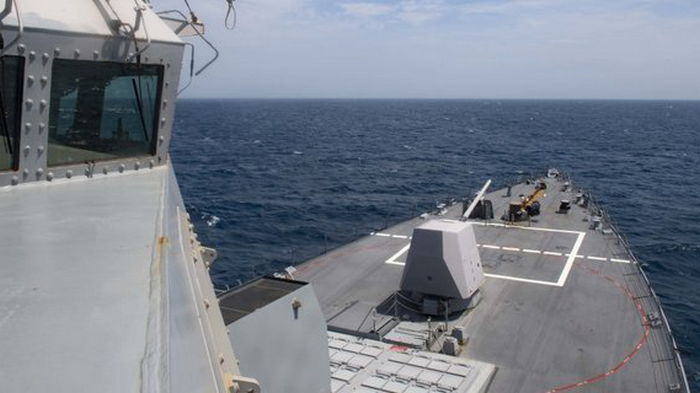 Второй военный корабль США идет в Черное море