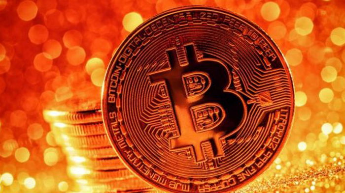 Курс биткоина рухнул на 10%