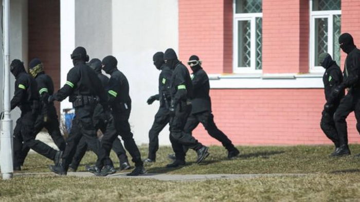 Масштабный протест против Лукашенко в Минске не состоялся, силовики хватают людей