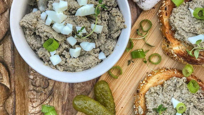 Паштет из шампиньонов: простой рецепт