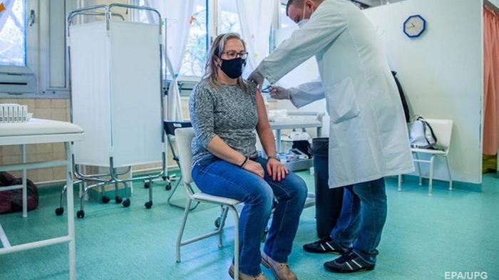 В ЕС приняли решение о введении COVID-паспортов – СМИ