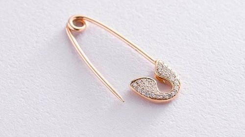 Ювелирная булавка – отличное украшение по доступной цене