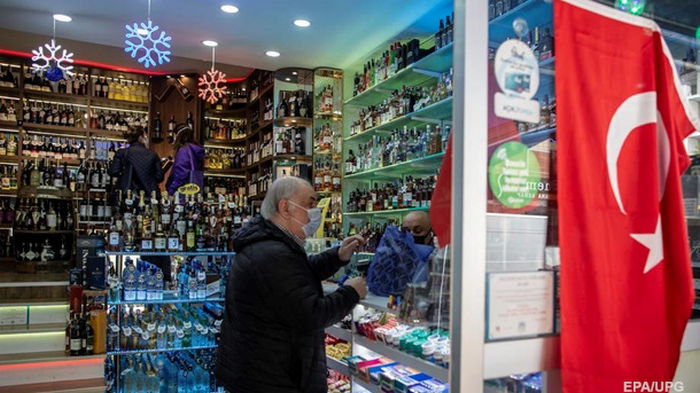 В Турции вновь ужесточают локдаун