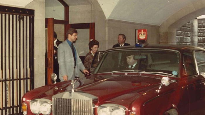 Rolls-Royce сестры Елизаветы II продадут меньше, чем за 100 тыс евро (фото)