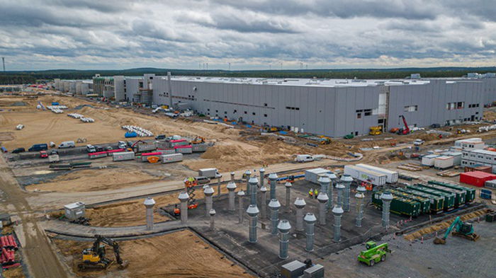 В Германии к концу года заработает завод Tesla