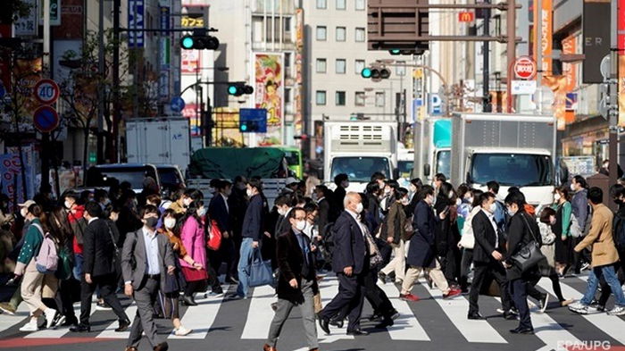 В Японии разрешили использовать вакцины Moderna и AstraZeneca