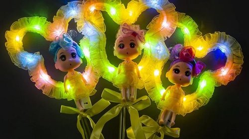 Преимущества и особенности приобретения светящихся игрушек оптом