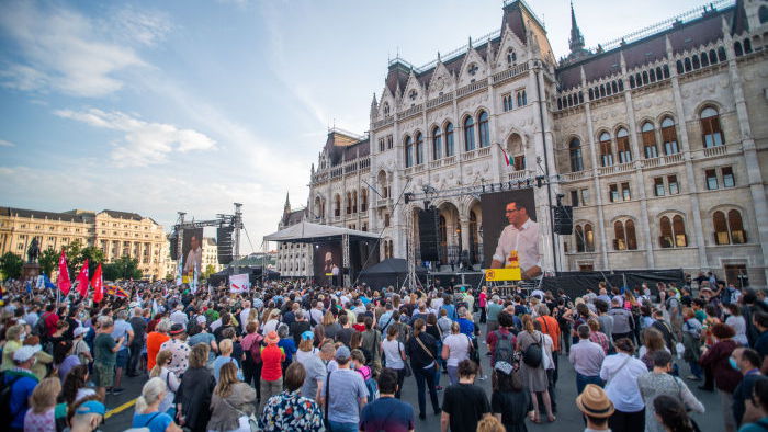 В Венгрии прошли протесты против строительства китайского университета
