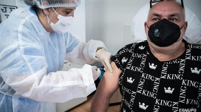 В Украину прибыла последняя партия китайской COVID-вакцины