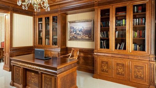 Стоит ли покупать деревянные столы?