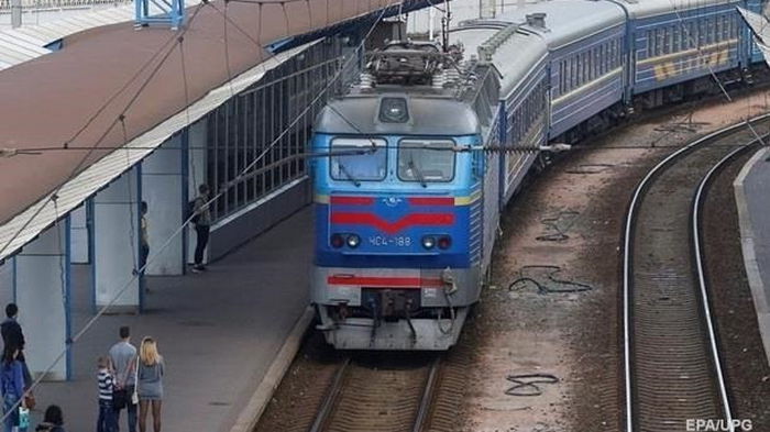 Инцидент в Укрзализныце: поезд отправился, оставив пассажиров на вокзале