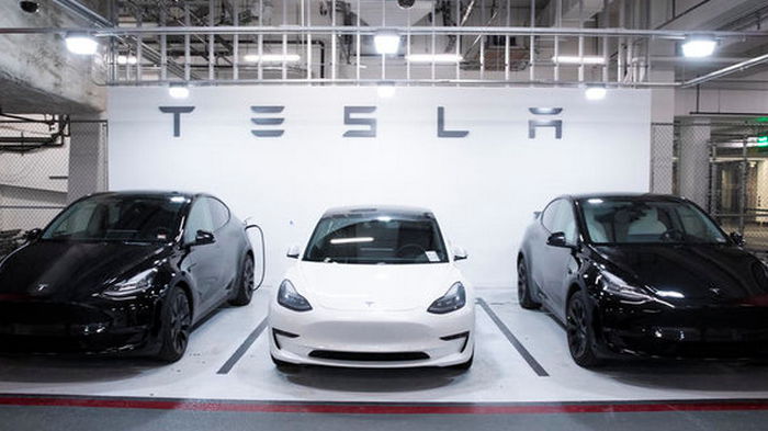 Tesla установила рекорд по поставкам автомобилей за квартал