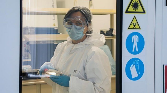 Коронавирус ускорил мутацию - эпидемиолог