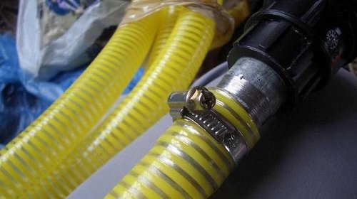 Червячный нержавеющий хомут: особенности и преимущества хомута