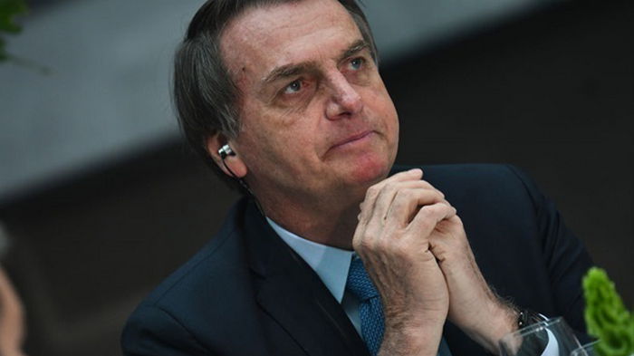 Медики установили причину непрекращающейся икоты у президента Бразилии