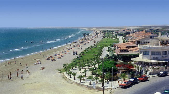 Кипр ужесточает правила въезда для украинцев