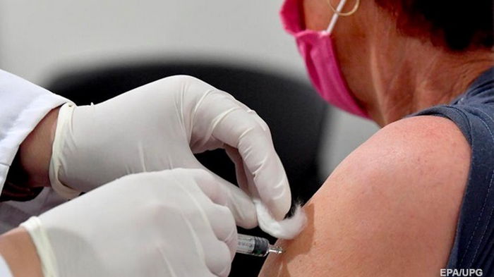 В Италии COVID-вакцинировали более 50% населения