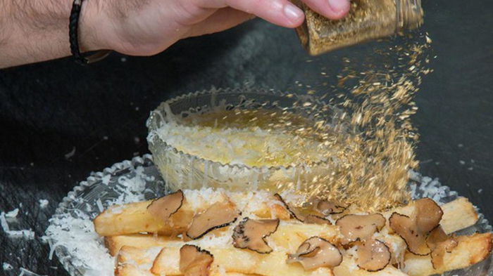 В США приготовили самую дорогую картошку-фри (видео)