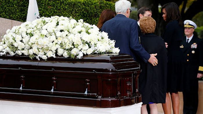 Чем может помочь похоронное бюро в Киеве