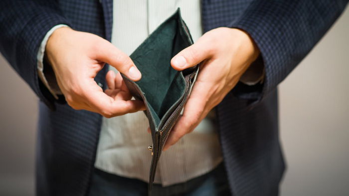 Госстат: 67% украинцев назвали себя бедными