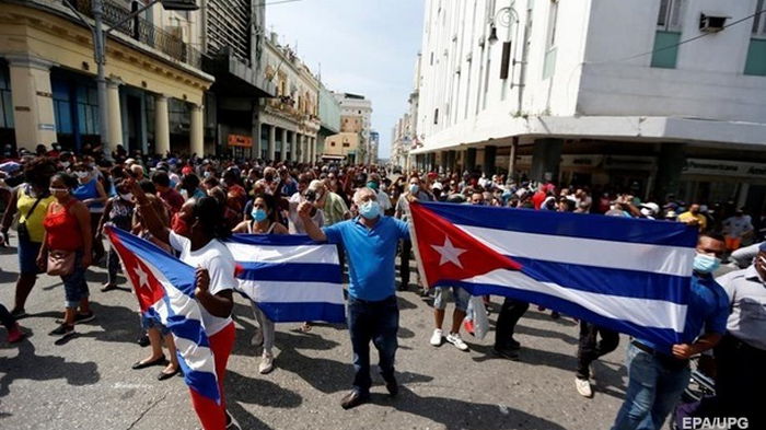 На Кубе разрешили вести малый и средний бизнес