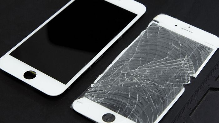 Когда нужно нести Iphone в ремонт?