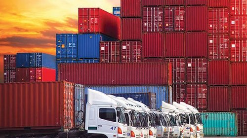 Международная доставка грузов от компании Локомотив