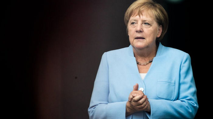 Социал-демократы обходят блок Меркель за месяц до выборов в Германии – опрос