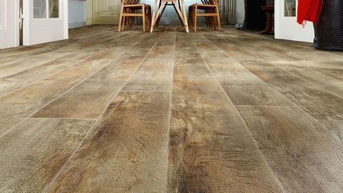 Основные преимущества кварцвинилового ламината