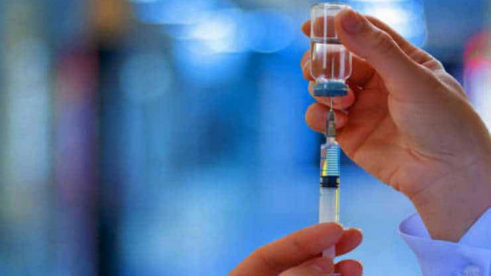 Необходимости в третьей прививки от COVID нет – регулятор ЕС