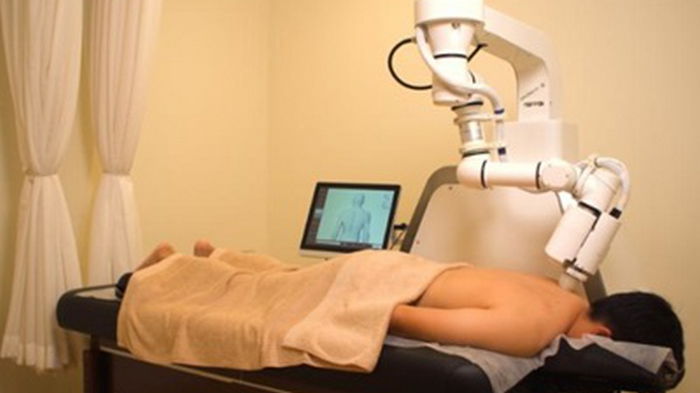 В Сингапуре появился робот-массажист