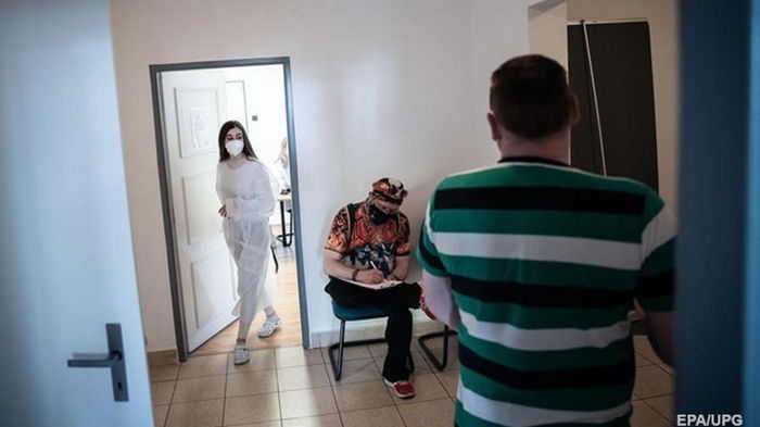 В Украине за сутки привили 161 тысячу человек