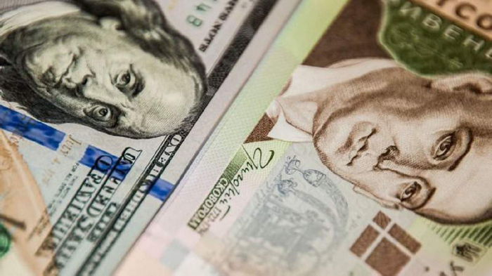 Торги на межбанке закрылись снижением курса доллара