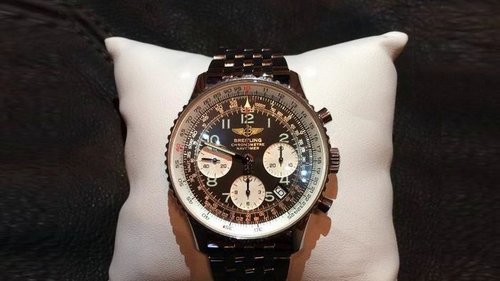 Особенности продажи швейцарских часов через ломбард