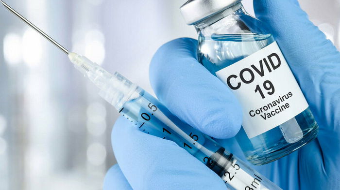 Врач назвал оптимальную COVID-вакцину
