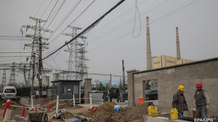 Китай столкнулся с кризисом в энергетике: закрывают заводы