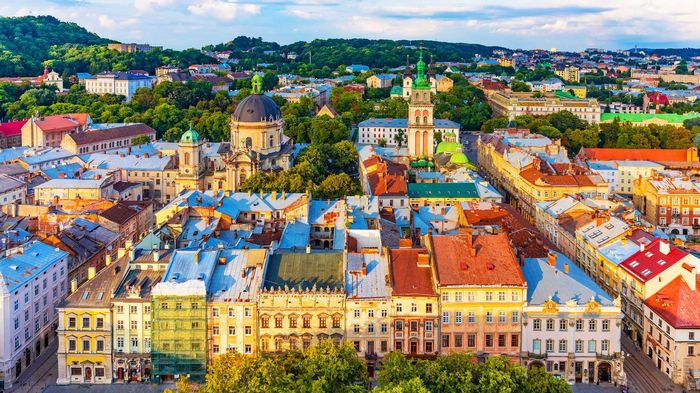 Выгодно ли вкладываться в недвижимость Львова?
