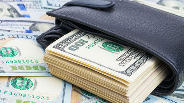 Эксперт дал прогноз по курсу доллара до конца года