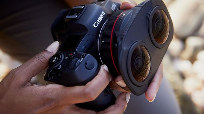 Canon представила необычный двуглазый объектив