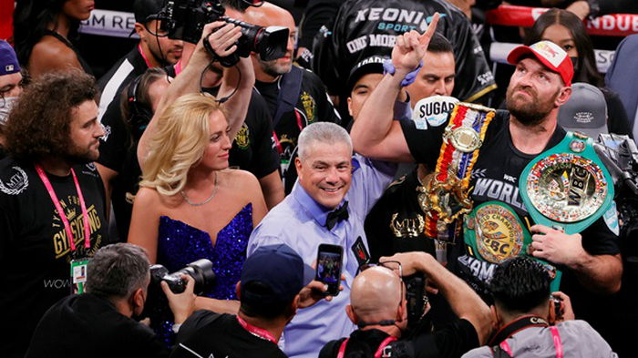 Фьюри лучше Усика - рейтинг BoxRec