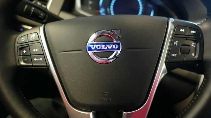 Volvo отказывается от использования кожи во всех электромобилях